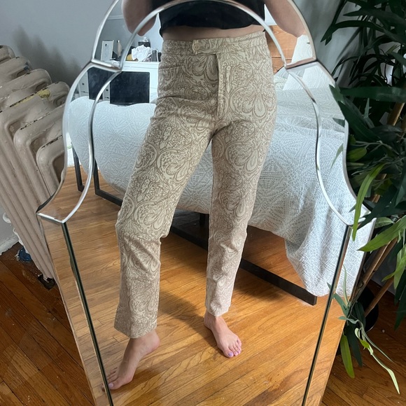 Floral print cigarette pant - Picture 2 of 5